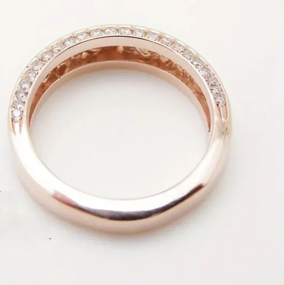 REAL STUNNER!! - Picture 2 of 5